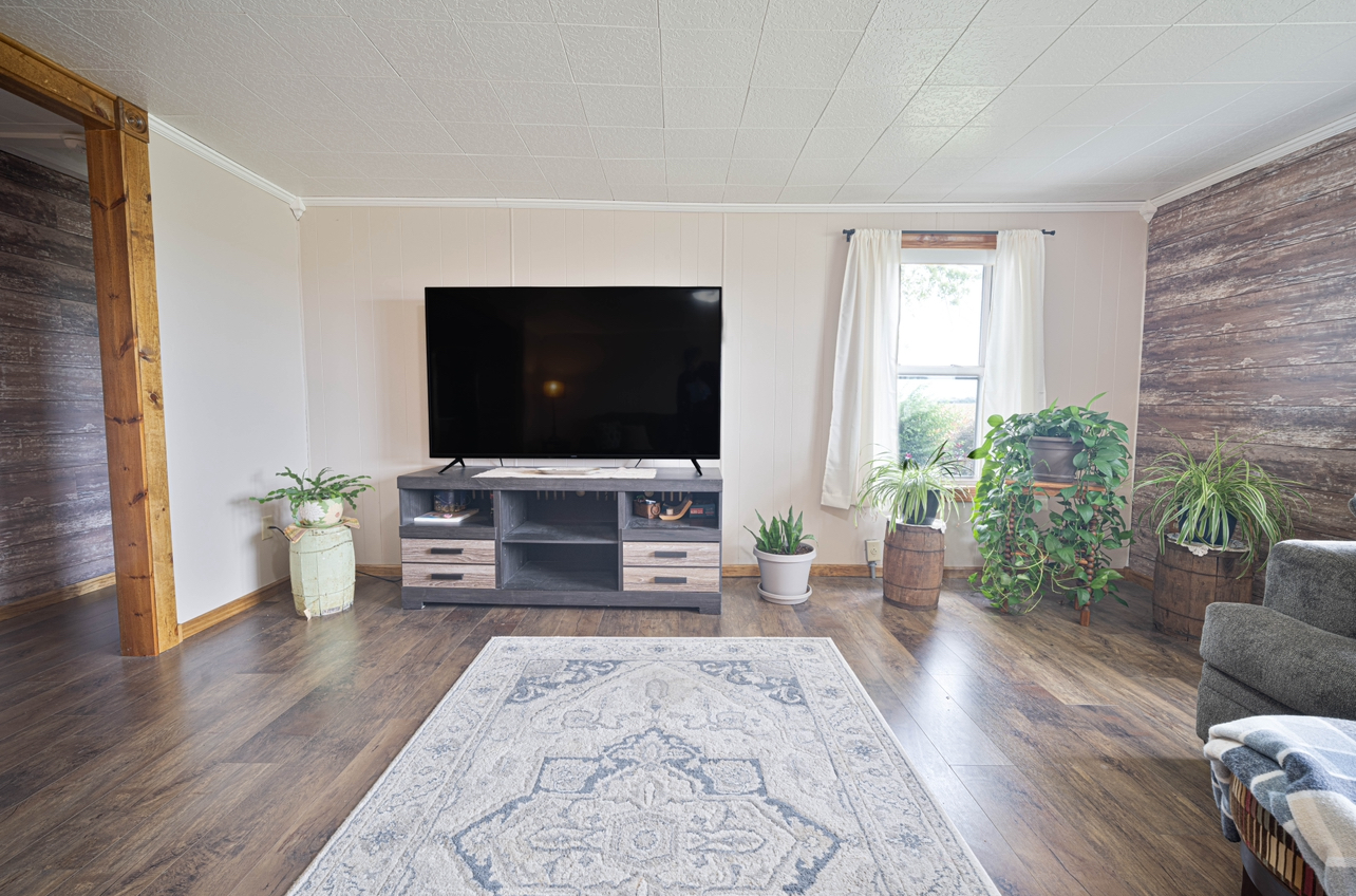 7287 East 2250S Road St. Anne, IL 60964 - Photo 4 of 19 Gallery Image 4