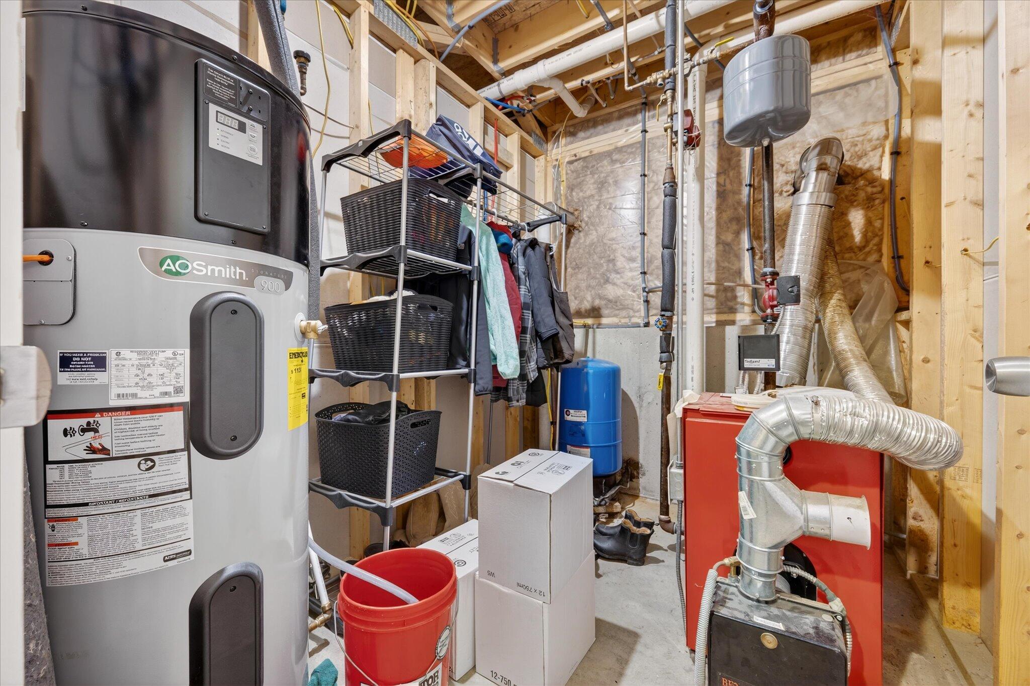 2926 Hudson Road Hudson, ME 04449 - Photo 34 of 46 24-Utility Room