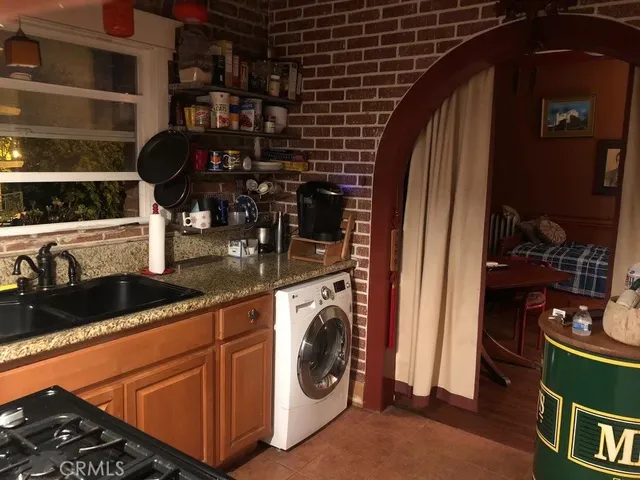 $220,000 | 800 Pacific Avenue, Unit 309, Long Beach, CA 90813