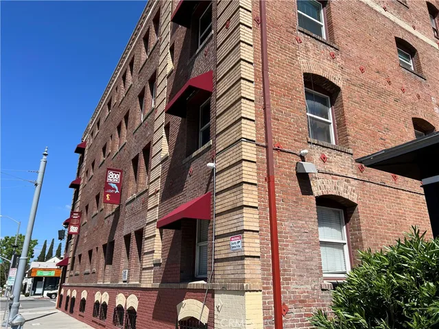 $220,000 | 800 Pacific Avenue, Unit 309, Long Beach, CA 90813