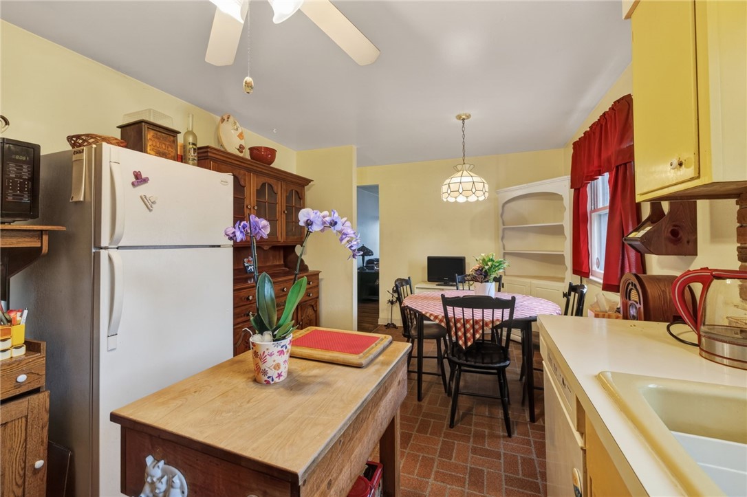 395 Brayton Road Greece, NY 14616 - Photo 3 of 20