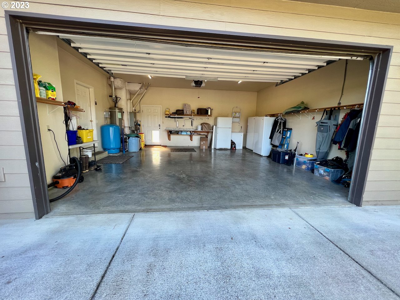31765 South Kyllo Road Molalla, OR 97038 - Photo 41 of 42 a view of a room with gym equipment