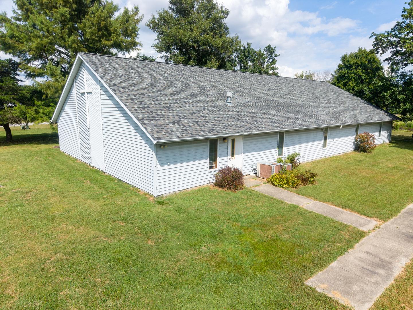 321 Country Club Road Centralia, IL 62801 - Photo 2 of 62 Gallery Image 2