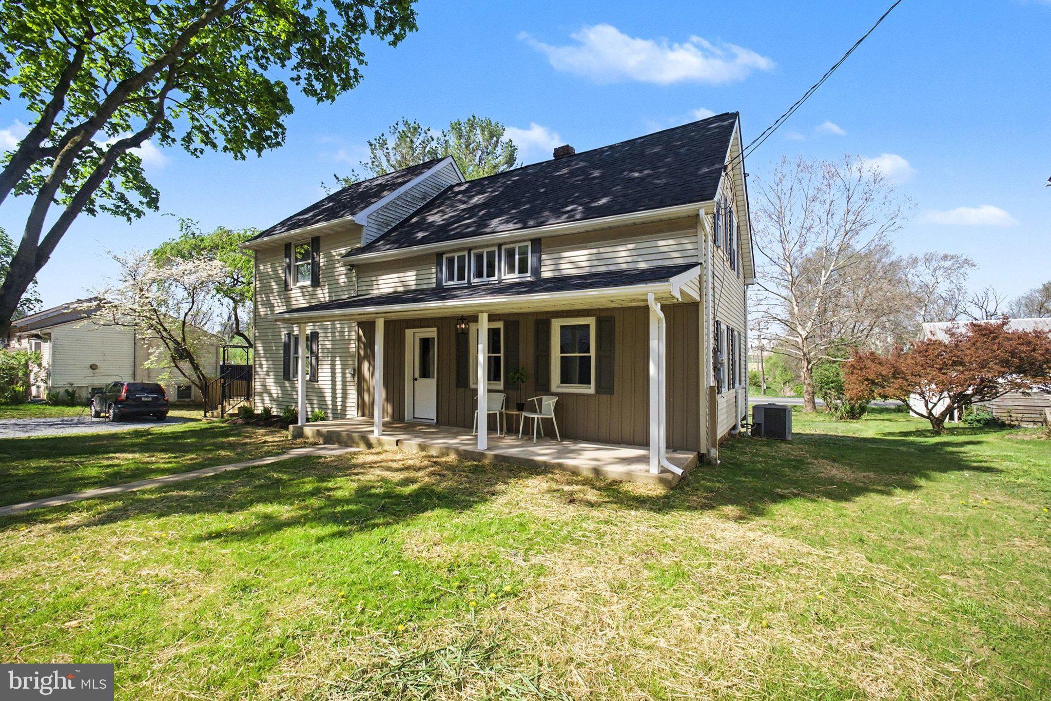 922 Old Road Strasburg, PA 17579 - Photo 2 of 29