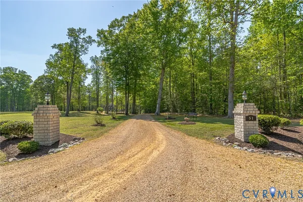 $776,000 | 51 Grand Villa Drive, Weems, VA 22576