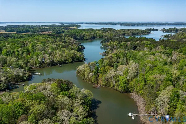 $776,000 | 51 Grand Villa Drive, Weems, VA 22576