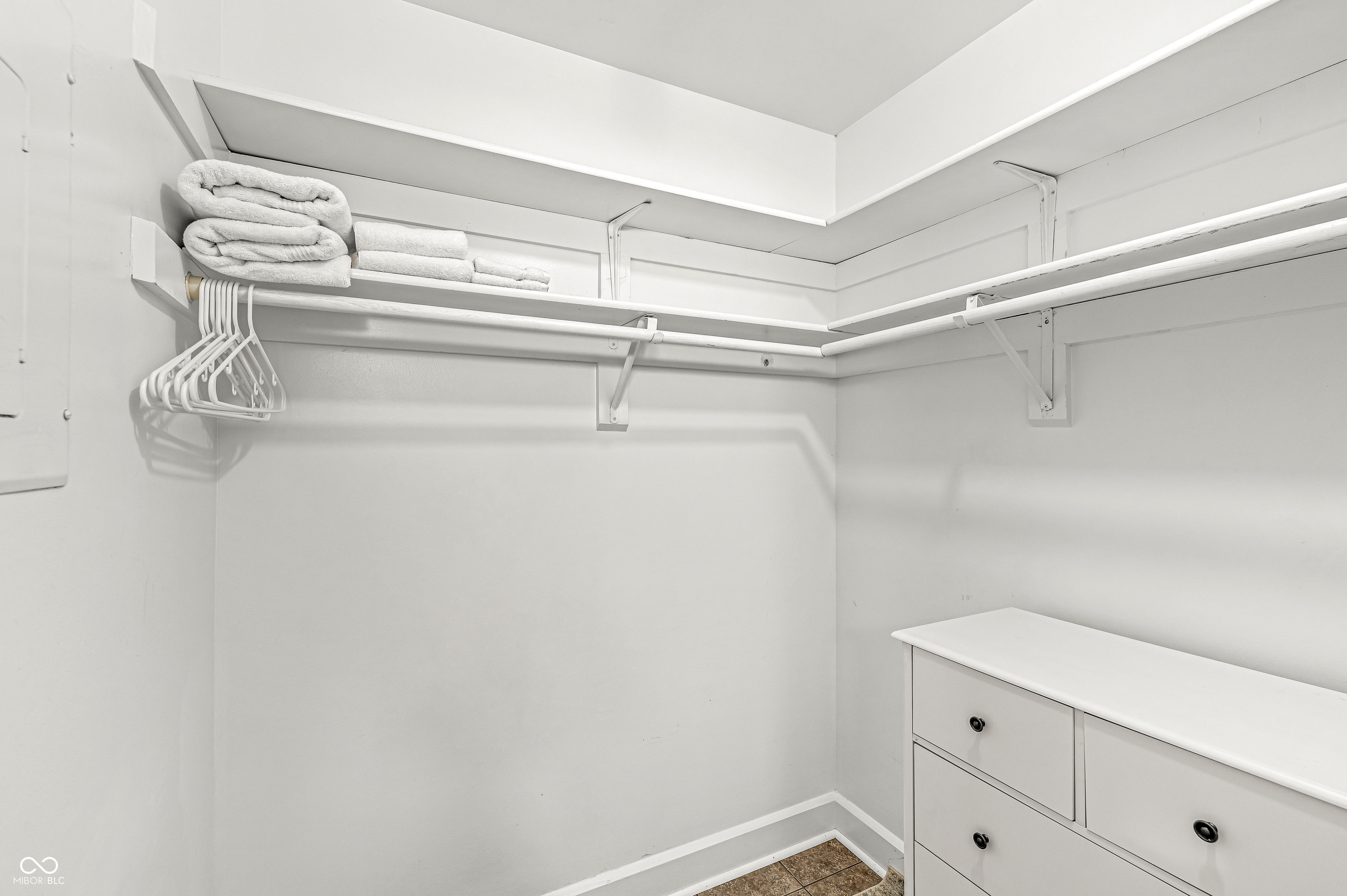 230 9th Street, Unit 302 Indianapolis, IN 46204 - Photo 11 of 15