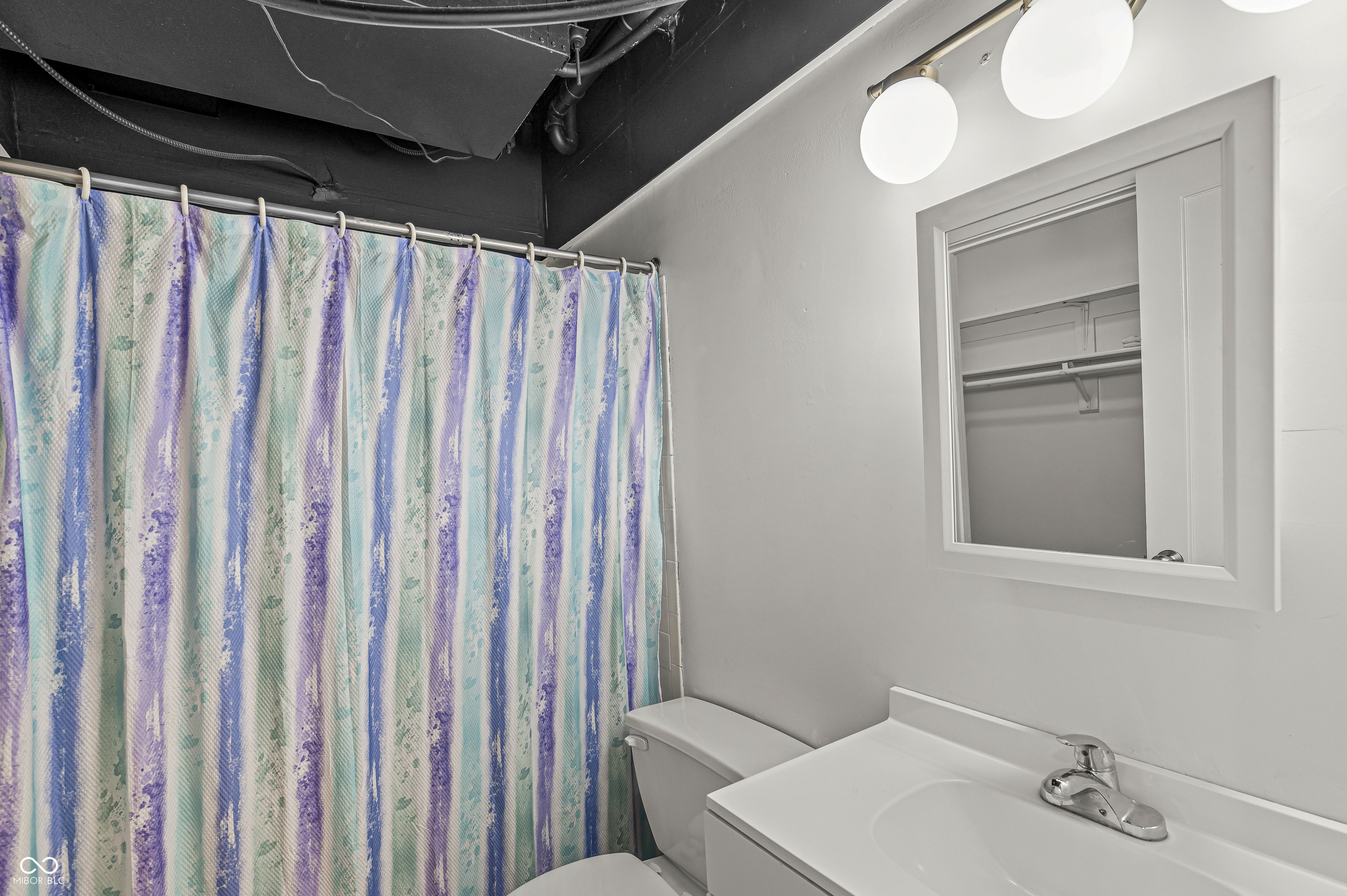 230 9th Street, Unit 302 Indianapolis, IN 46204 - Photo 10 of 15