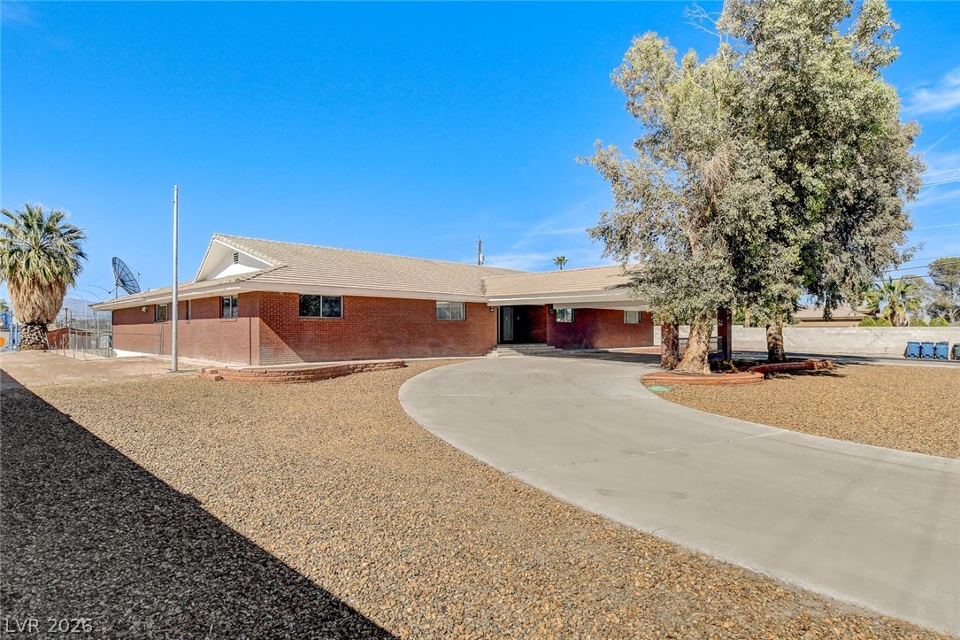 5600 Del Rey Avenue Las Vegas, NV 89146 - Photo 3 of 99