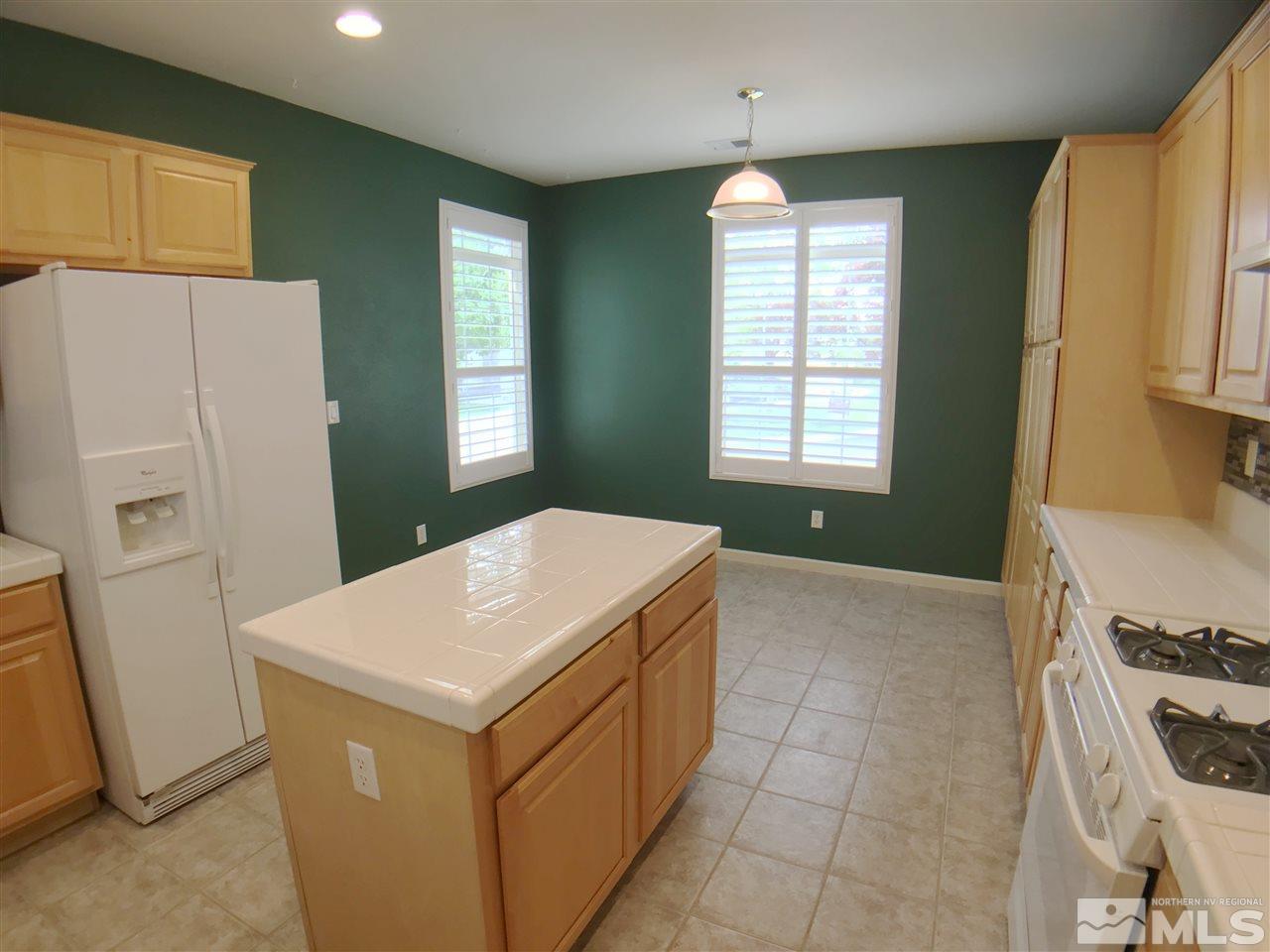 1615 Mountain Lane Reno, NV 89521 - Photo 5 of 20