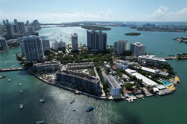 $1,800,000 | 10 Venetian Way, Unit 604, Miami Beach, FL 33139