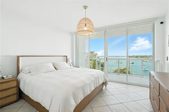$1,800,000 | 10 Venetian Way, Unit 604, Miami Beach, FL 33139
