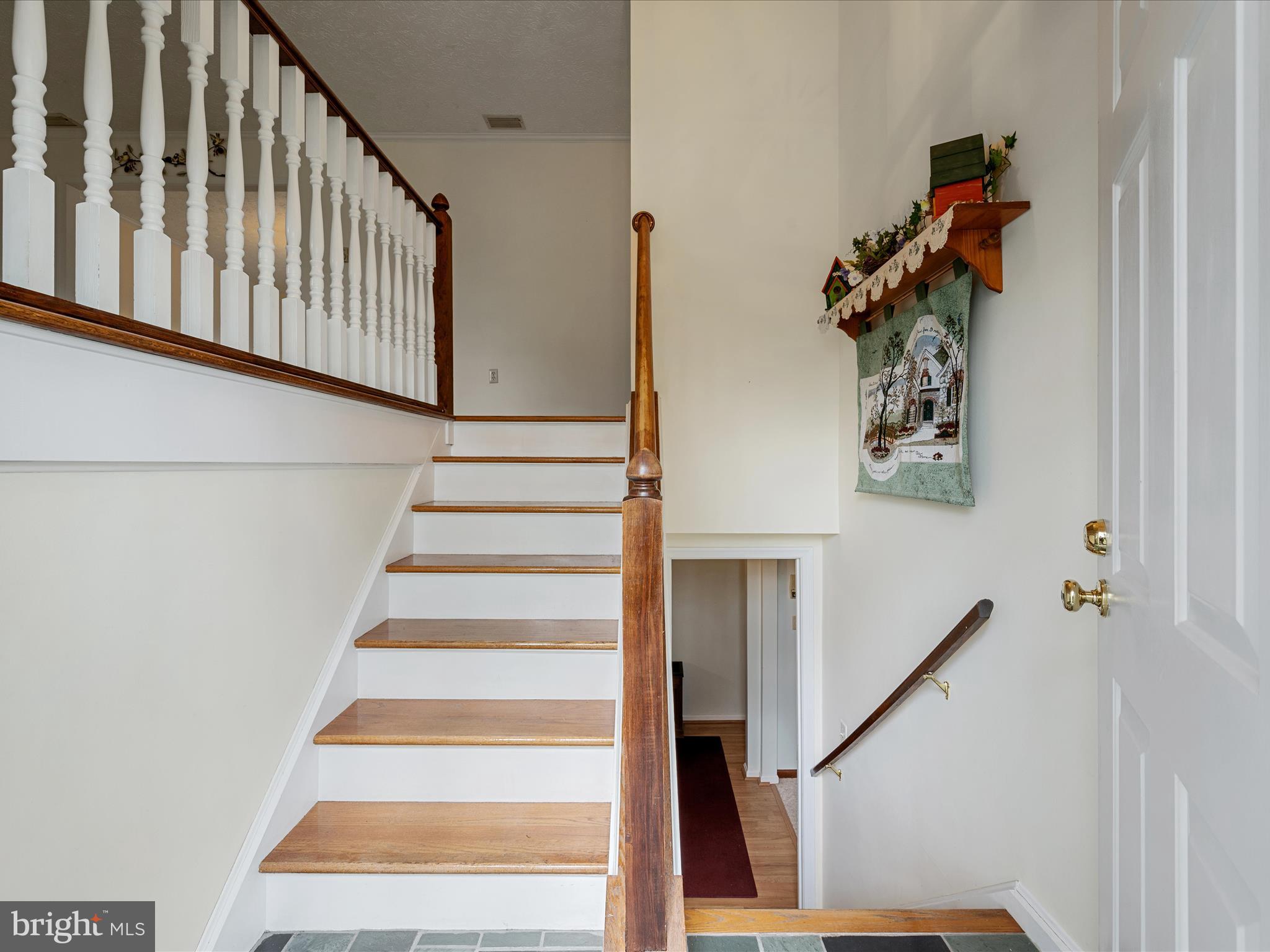 209 Sterrett Lane Winchester, VA 22603 - Photo 4 of 52 a view of entryway