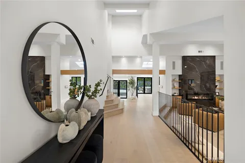 $9,999,000 | 1700 Port Ashley Place, Newport Beach, CA 92660