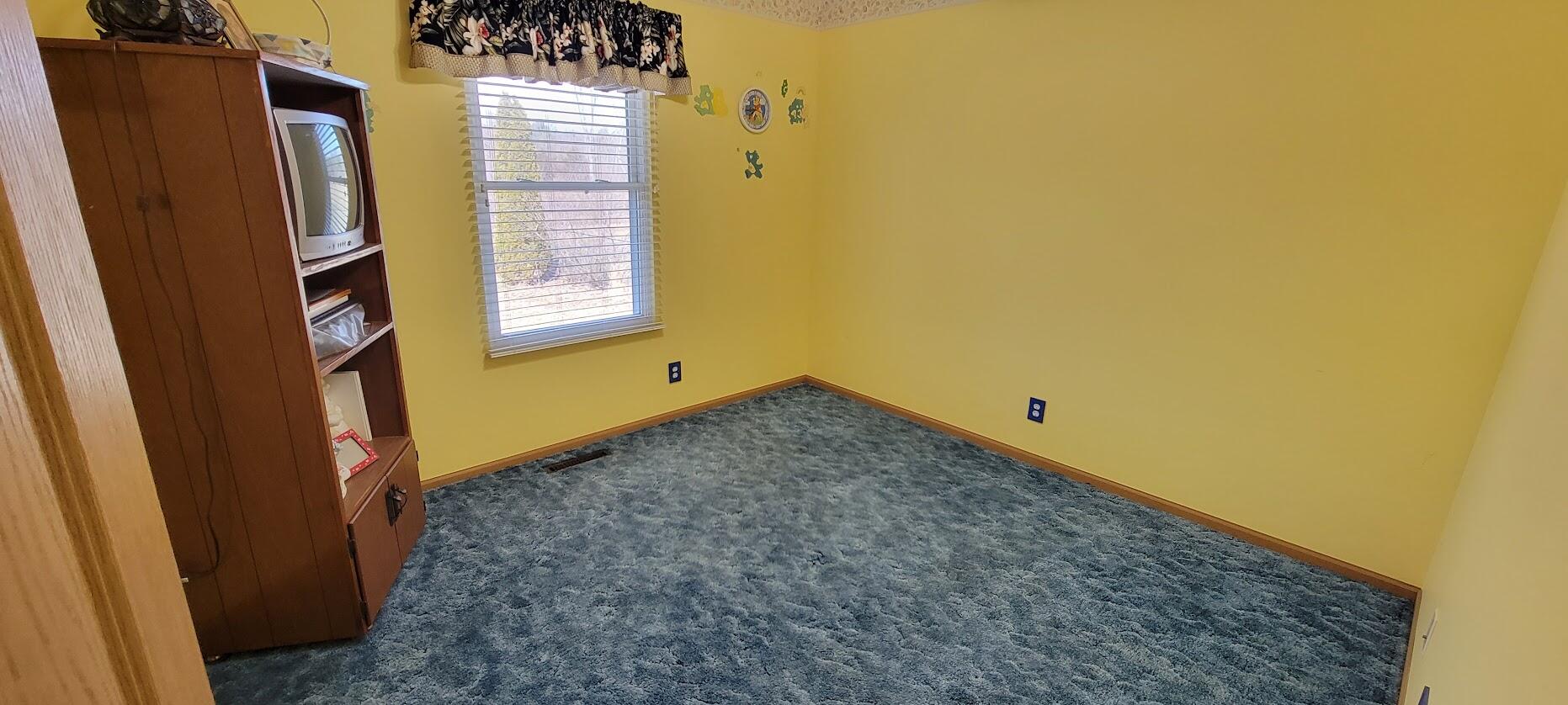 3168 Pillon Road Muskegon, MI 49445 - Photo 24 of 34 3rd Bedroom