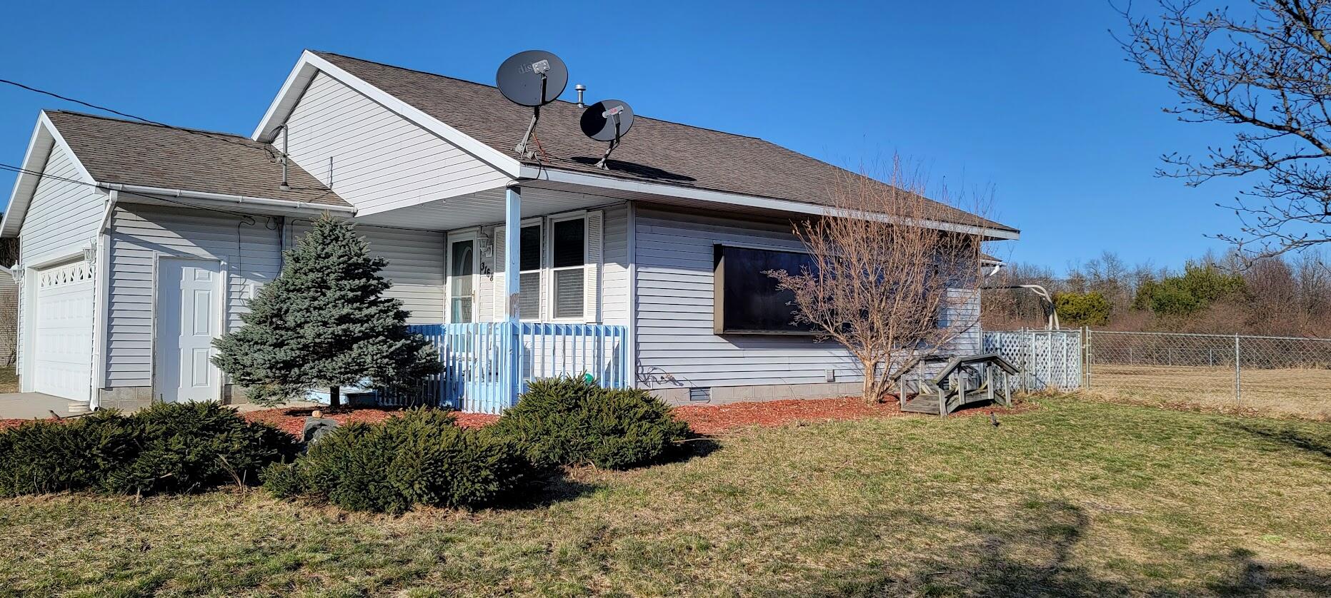 3168 Pillon Road Muskegon, MI 49445 - Photo 4 of 34 20230327_175848