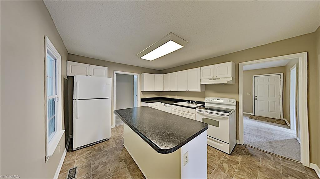 304 Druid Street High Point, NC 27265 - Photo 4 of 12 Gallery Image 4