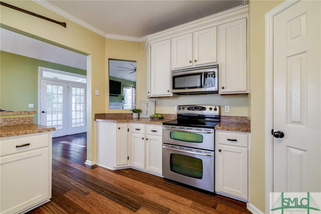 110 Brompton Road Savannah, GA 31410 - Photo 7 of 43