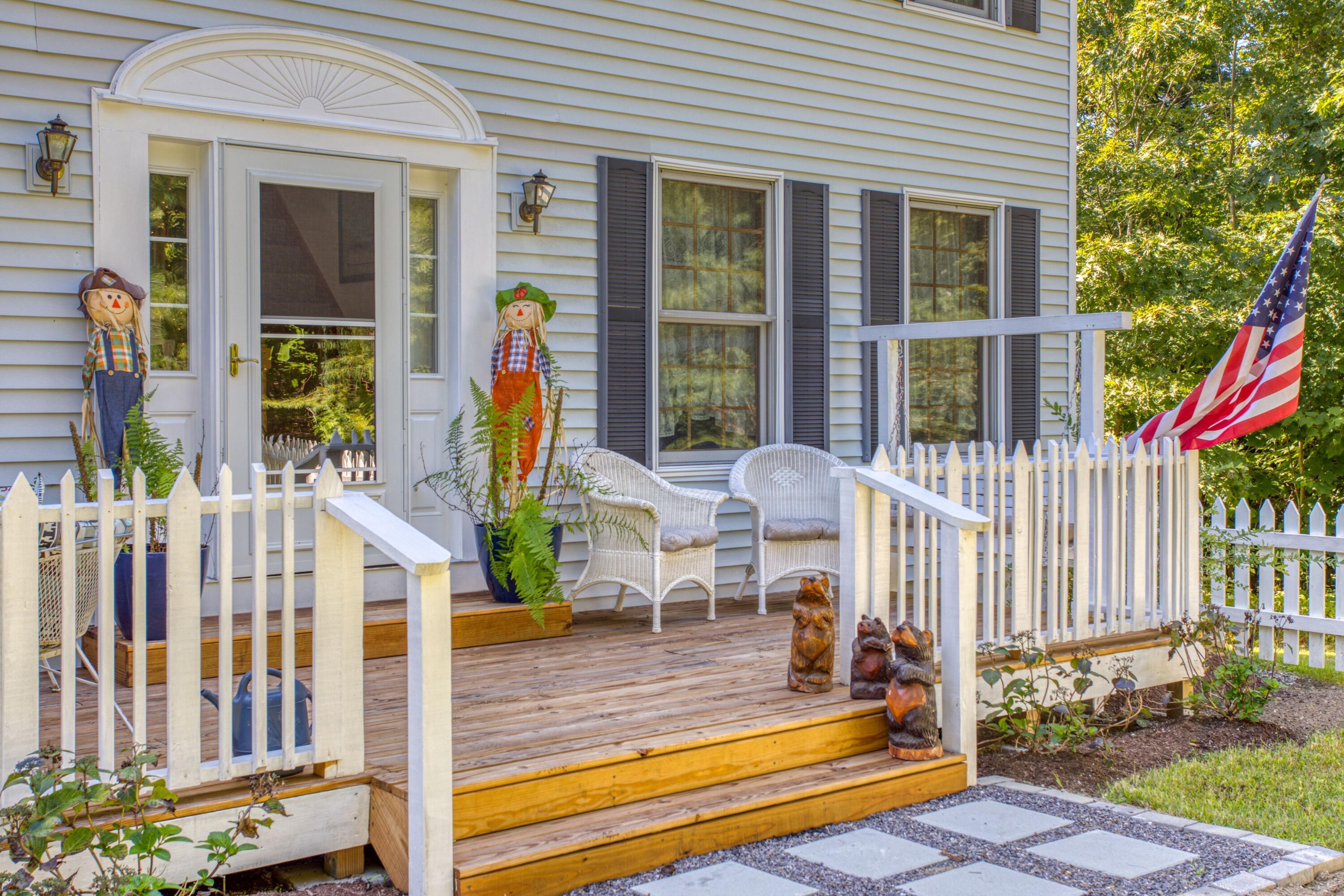 17 Spyglass Hl Road Boothbay, ME 04544 - Photo 4 of 55 Front Porch