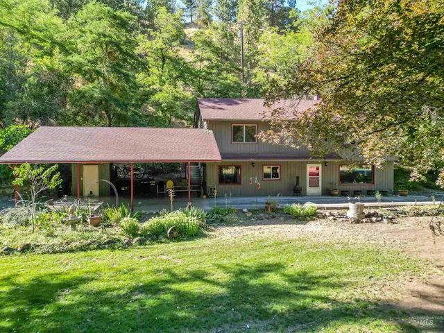 $548,000 | 1701 State Highway 3, Kendrick, ID 83537