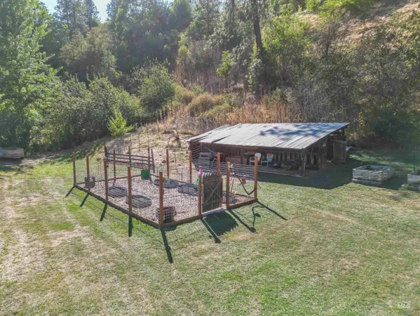 $529,000 | 1701 State Highway 3, Kendrick, ID 83537