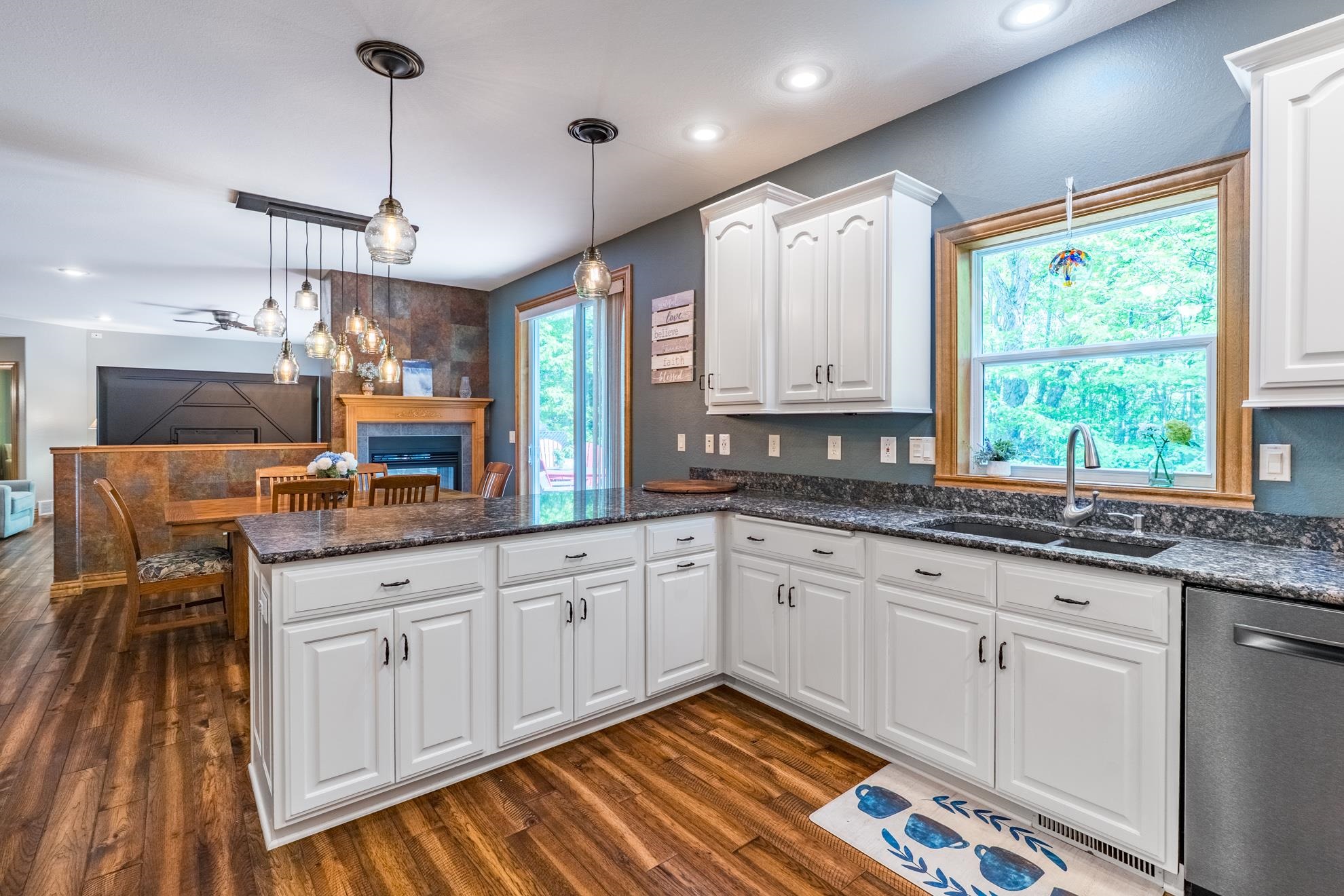 405 Rimrock Road Wausau, WI 54401 - Photo 15 of 60