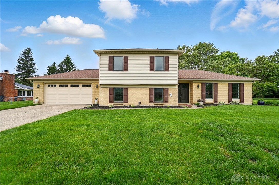 1029 East Rahn Road Centerville, OH 45429 - Photo 1 of 61