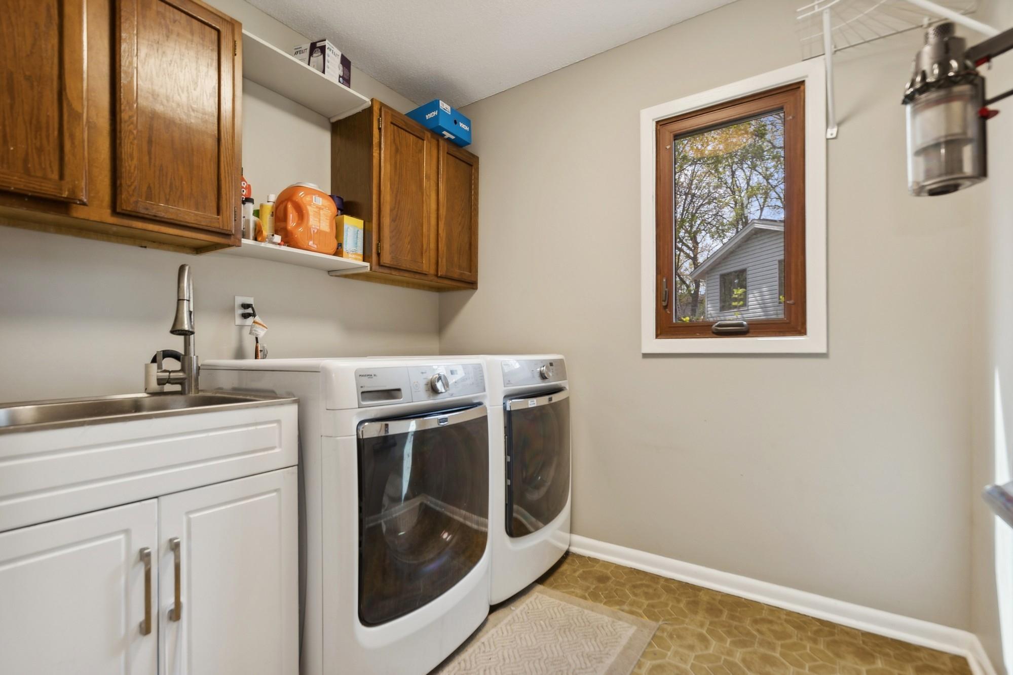 8604 Darnel Road Eden Prairie, MN 55344 - Photo 16 of 22 Gallery Image 16