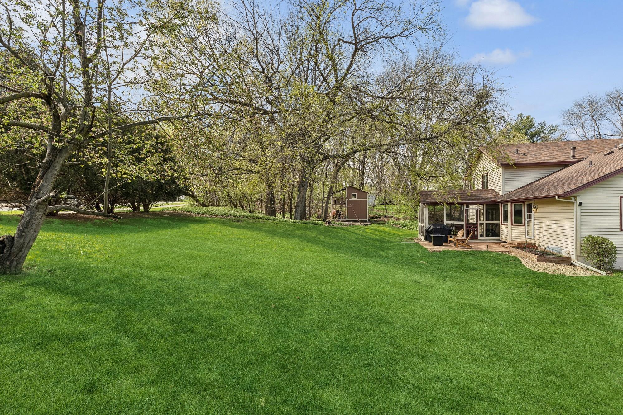 8604 Darnel Road Eden Prairie, MN 55344 - Photo 20 of 22 Gallery Image 20