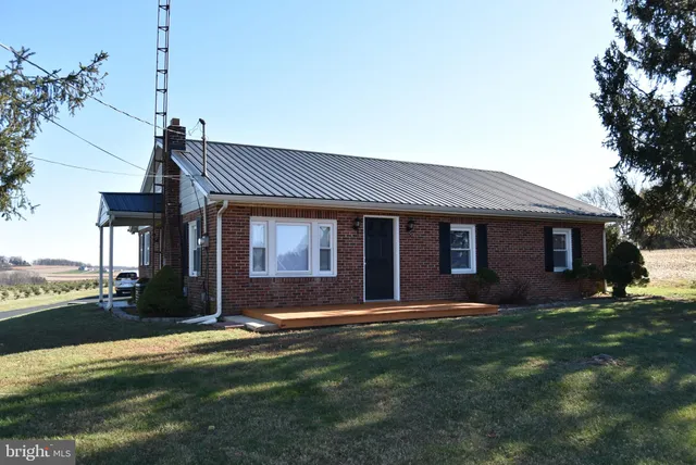 $1,575 | 11021 Winterstown Road, Red Lion, PA 17356