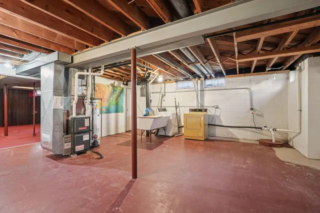 $299,900 | 4005 South 83rd Street, Greenfield, WI 53220