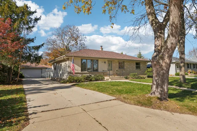 $299,900 | 4005 South 83rd Street, Greenfield, WI 53220