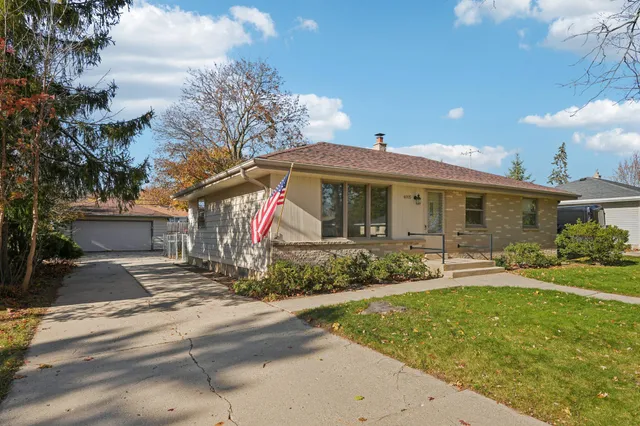 $299,900 | 4005 South 83rd Street, Greenfield, WI 53220