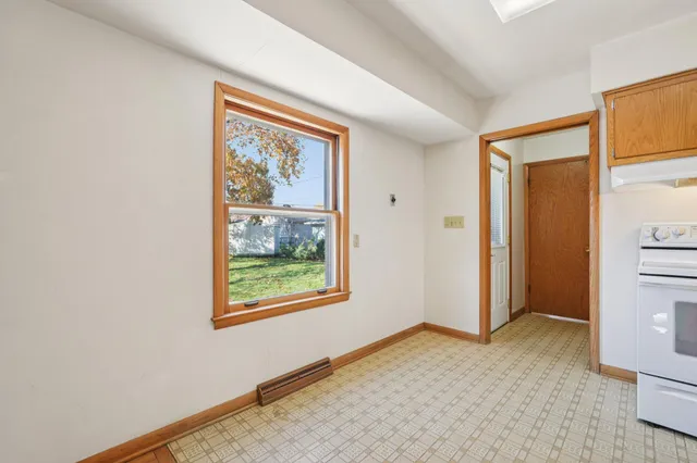 $299,900 | 4005 South 83rd Street, Greenfield, WI 53220