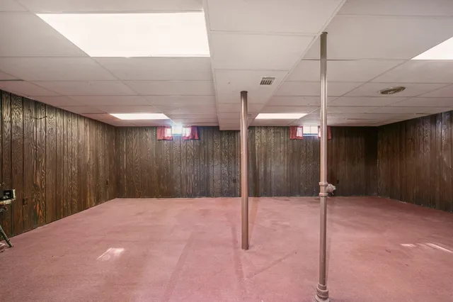 $299,900 | 4005 South 83rd Street, Greenfield, WI 53220