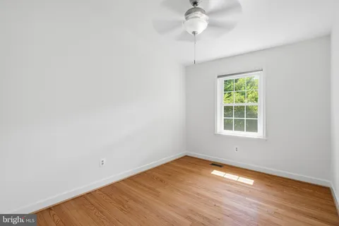 $775,000 | 3911 Green Look Court, Fairfax, VA 22033