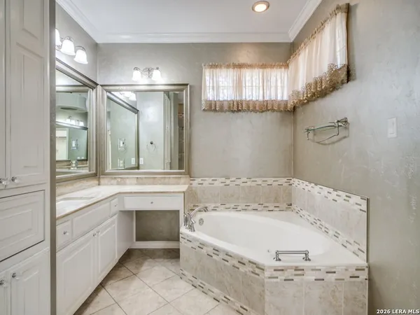 $649,000 | 7723 Fair Oaks Parkway, Boerne, TX 78015