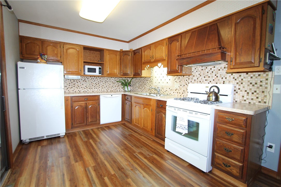 589 Clarkson Hamlin Tl Road Clarkson, NY 14464 - Photo 4 of 17