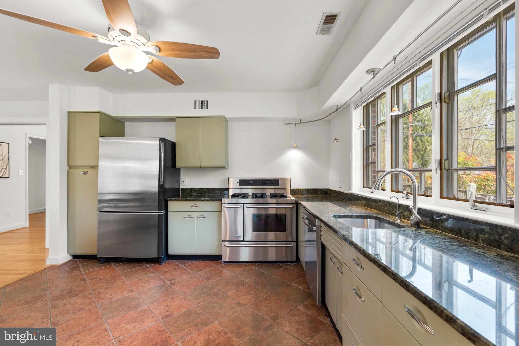 9315 Harvey Road Silver Spring, MD 20910 - Photo 15 of 44 Kitchen with retro vibes!