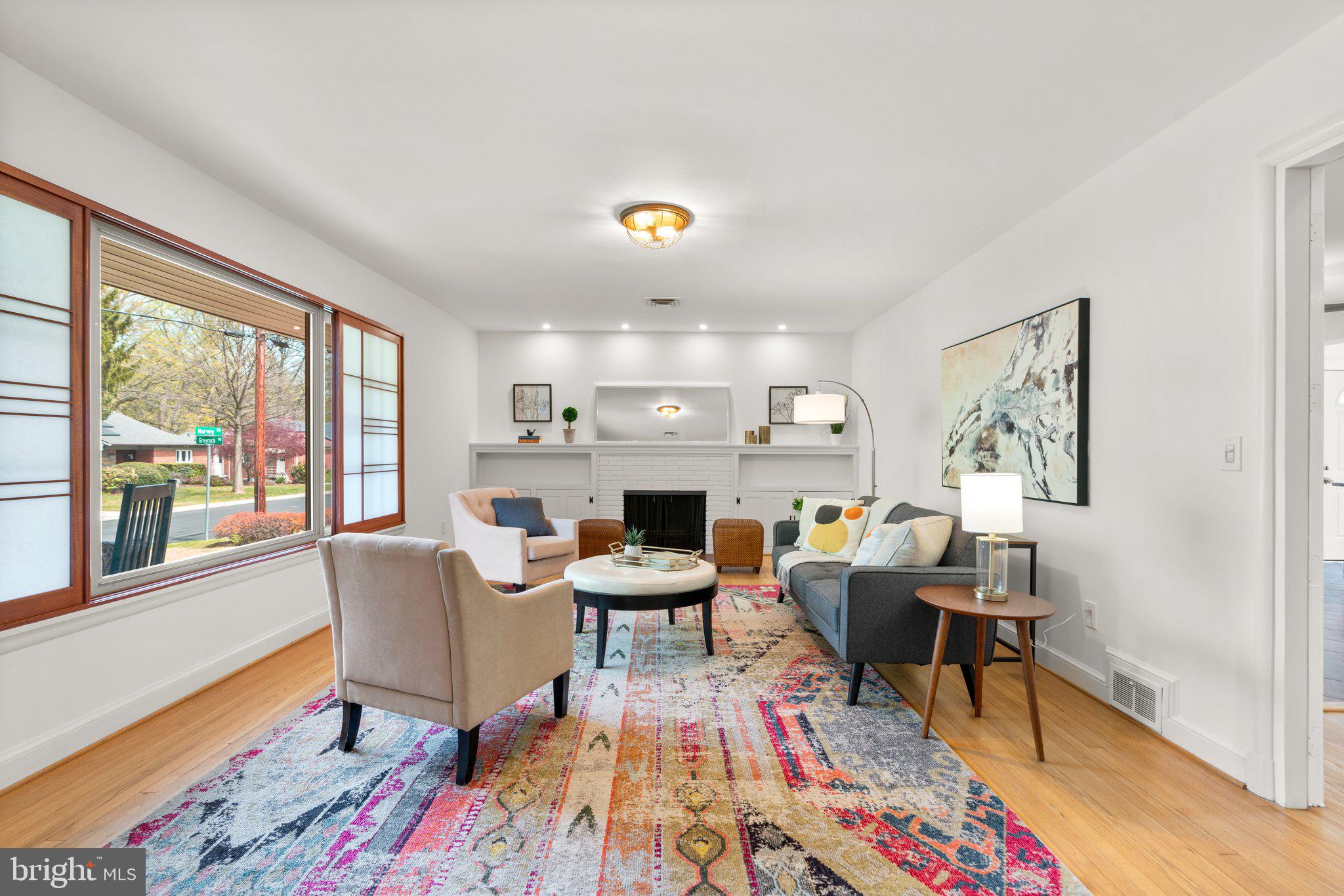 9315 Harvey Road Silver Spring, MD 20910 - Photo 7 of 44 Living Room with hardwood floors