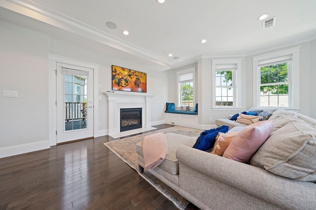 23 Dix Street, Unit 5 Boston, MA 02122 - Photo 7 of 29