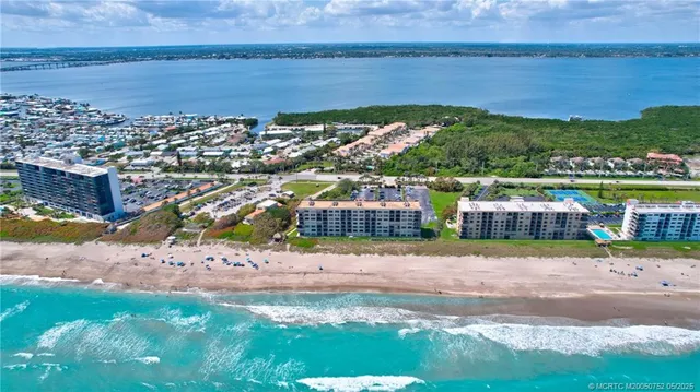 a view of a yard with a terrace of city