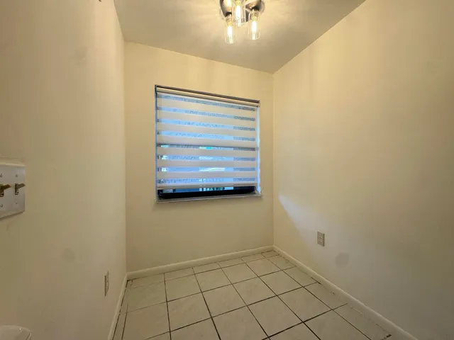 $2,250 | 2018 Southwest 29th Court, Unit 6B2, Delray Beach, FL 33445