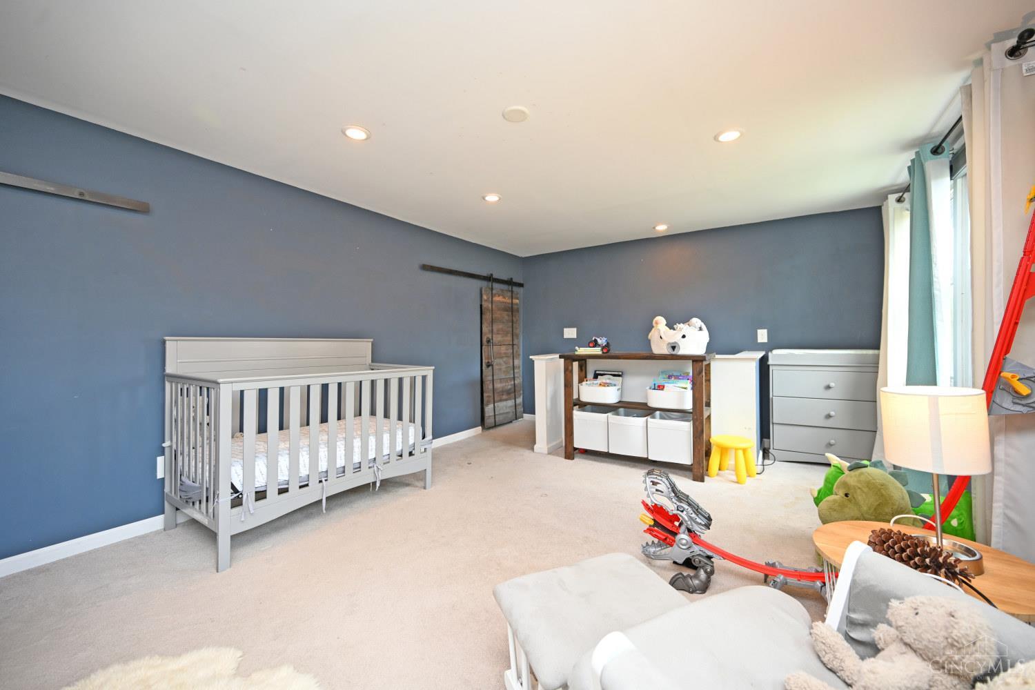 3908 Watterson Road Fairfax, OH 45227 - Photo 20 of 35 Gallery Image 20