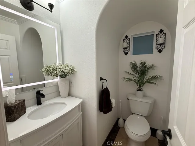 $5,000 | 8 Amy Way, Ladera Ranch, CA 92694