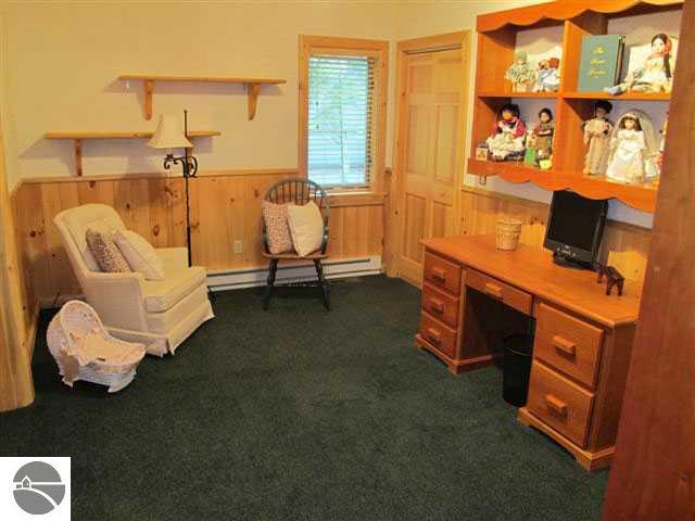 8932 South Dunns Farm Road Maple City, MI 49664 - Photo 12 of 20 1726966-11.JPG