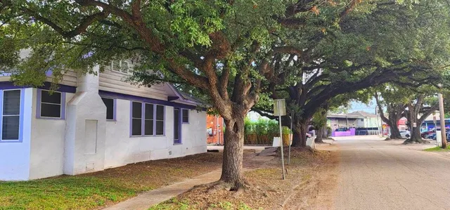 $789,900 | 1621 California Street, Houston, TX 77006