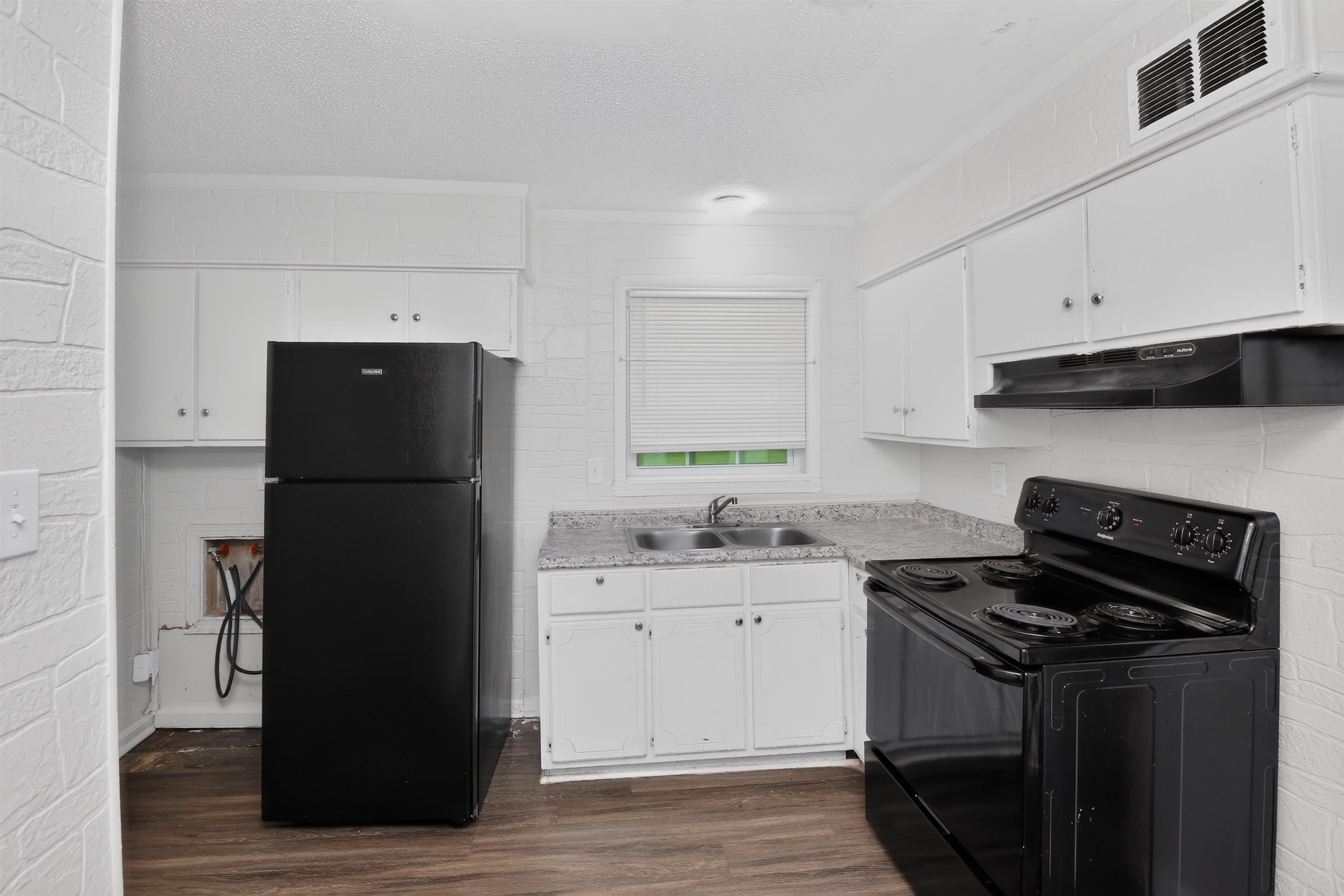 3994 Leech Road Memphis, TN 38109 - Photo 12 of 30