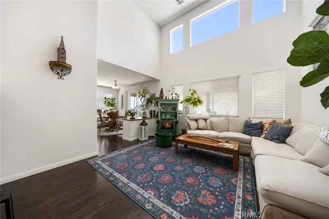 a en suite bathroom with double sink and a mirror