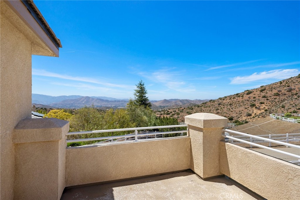 34695 Desert Road Acton, CA 93510 - Photo 58 of 68 a view of a balcony with an outdoor space